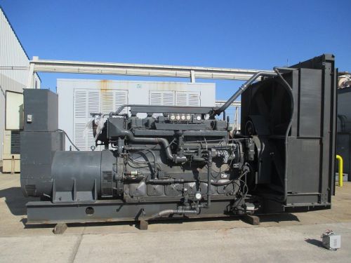 Waukesha f2895gsiu 510kw  natural gas engine and generator set, low hours for sale