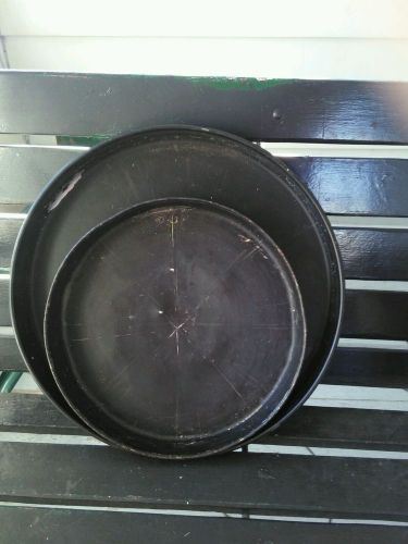 Pizza pans.   LARGE AND MEDIUM WITH HIGH EDGES 18 3/4&#034; &amp; 14 3/4&#034; diameter