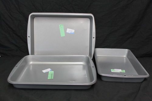 4 Essential Home baking pans 14.75x10.5 , 14.5x11, and 13x9