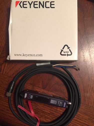 Keyence FS-V33CP Fiber Optic Amplifier! LOOK!! NEW IN BOX! 9854668B
