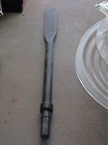 Black &amp; decker air chisel bit 1 1/2&#034; x 18 1/2&#034; tool chipping hammer for sale