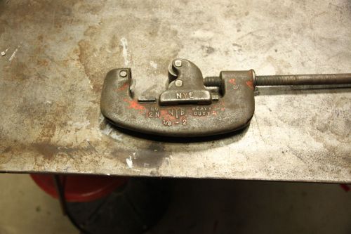 Vintage nye tool &amp; machine works pipe cutter, no.2n,1/8&#034;--2&#034;, heavy duty for sale