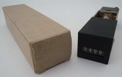 4-Digit 28VDC Voltage-Actuated Pulse Counter