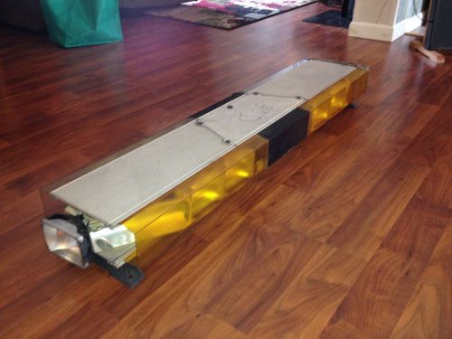 AS-IS Whelen Edge 9000 48&#034; Light bar for PARTS