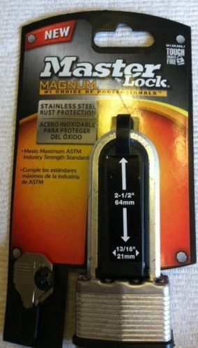 Master Lock Magnum, 1-3/4&#034; Padlock 2-1/2&#034; Shackle Stainless Steel M1XKADLJ NIP