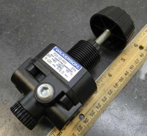 Wilkerson p10-02-h00 pneumatic regulator air compressor 1/4&#034; npt nib for sale