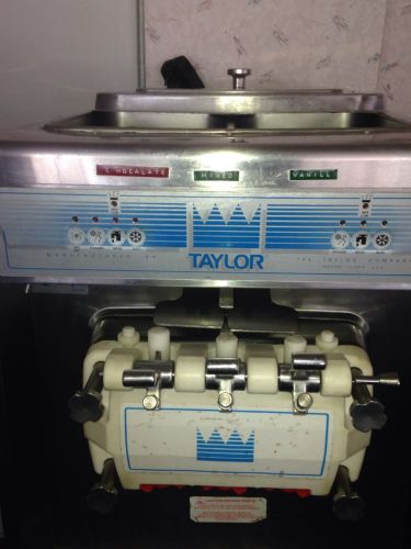 2004 Taylor model 336-27 twin twist soft ice cream machine