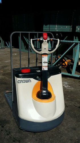 Crown electric pallet mover for sale