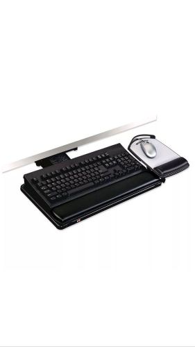 3M AKT80LE Adjustable Keyboard/Mouse Tray, 17&#034; Track Length, 19.5&#034;x10.5&#034;, Black