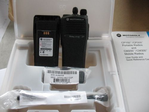 NEW MOTOROLA CP150 4CH UHF PORTABLE RADIO WITH ACCY
