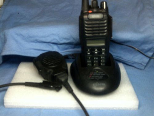 TWO (2) Relm RP7500 UHF Analog Portable 2-way Radio speaker/mic Free 6500 Radio