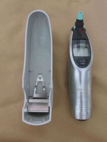 Welch Allyn Braun Thermoscan Pro 4000 Ear Thermometer with Dock Great Condition!