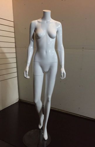 Fiberglass Headless Female Mannequin Full Body Retail Fashion Clothes Display