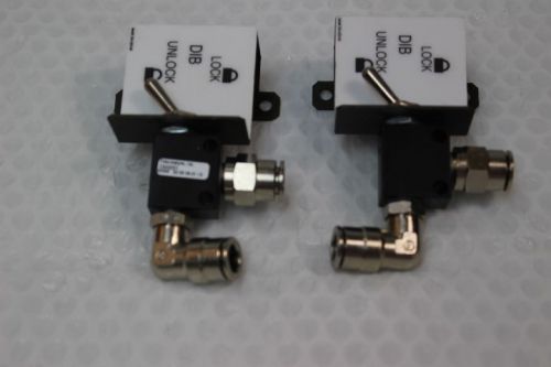 3831 Lot of 2 Pneumadyne C040221 2-way Control Valves