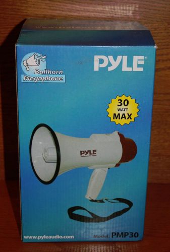 PYLE PRO Professional Megaphone/Bullhorn with Siren (PMP30) 30 Watt Max