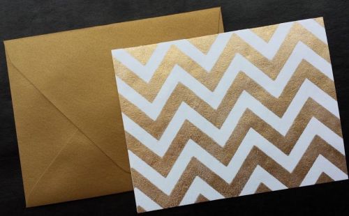 Paper Source Stationery - Chevron Gold on White A2 - 8 Notes/Envelopes