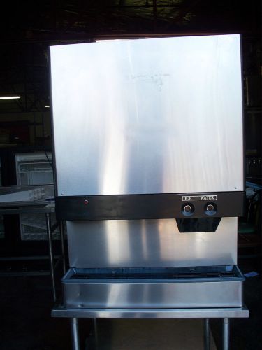 Hoshizaki Ice Machine &amp; Water Dispenser ( Model DCM 750 BAF )