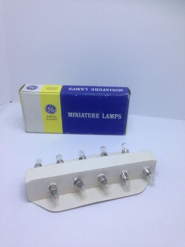 Box Of 10 GE General Electric No. 327 GE327 28V Miniature Lamps Light Bulbs