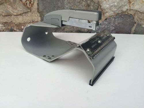 Heavy Duty Grey Swingline 615 Saddle Stapler - Great for Boolets &amp; Flyers!