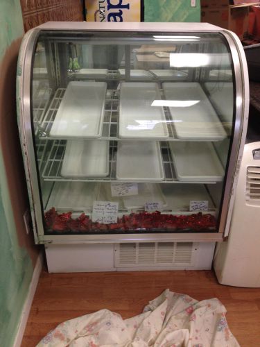 Refrigerated bakery case cooler refrigerator for sale