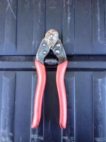 Cable Cutter, 7-1/2&#034;, Felco, C7 Used. Show Signs Of Wear. Good Cut