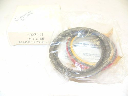 CUMMINS OIL SEAL 3937111 NEW IN BOX!!! (F198)