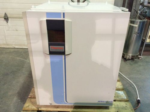 HERAcell 150i CO2 Incubator from Thermo Scientific - Very clean