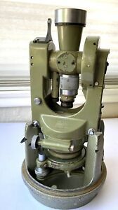 WILD HEERBURGG SWITZERLAND MODEL T1-A THEODOLITE with Hard Case Survey Level