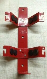 AMEREX MODEL 860 FIRE EXTINGUISHER BRACKET 3&#034; - 4 1/4 &#034; DIA, 5LBS, RED *NO STRAP