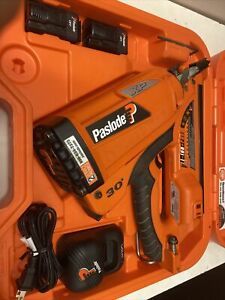 Paslode CF325XP Lithium-Ion 30° Cordless Framing Nailer