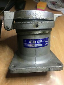 Crouse-Hinds AR642 Receptacle - 60 amp 600 Volt 4 pole - Used in Clean Condition