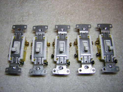 LOT OF 5 HOME SELECT HUBBELL TOGGLE SWITCH 3-WAY WHITE 15A 120V GROUNDING NEW