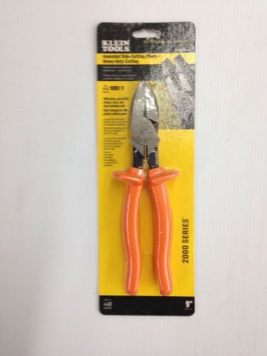 Klein Tools D2000-9NE-INS 9&#034; Insulated Side Cutting Heavy Duty Lineman Pliers