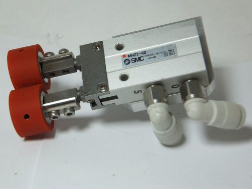 SMC PNEUMATIC PARALLEL GRIPPER with tooling fingers MHZ2-6D