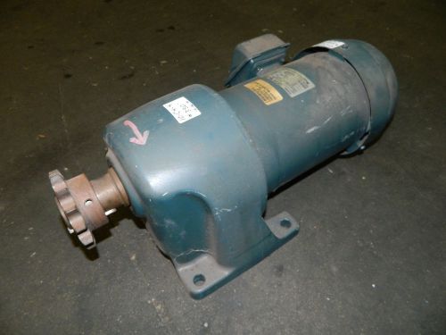Tsubaki 0.75 kw gear motor, gmt075l50b, 460v, 50:1 ratio, 36 output rpm, used for sale