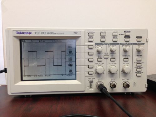 Tektronix TDS210 Digital Oscilloscope with Comm module