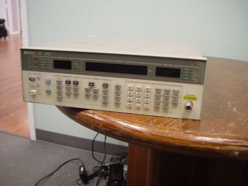 HP 8657B Synthesized Signal Generator, 100 kHz to 2060 MHz