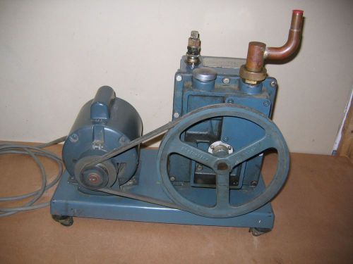 Vacuum pump welch 1402 for sale