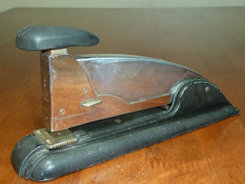 Vintage Swingline Speed Fastener 4 Desk Top Stapler Black and Chrome
