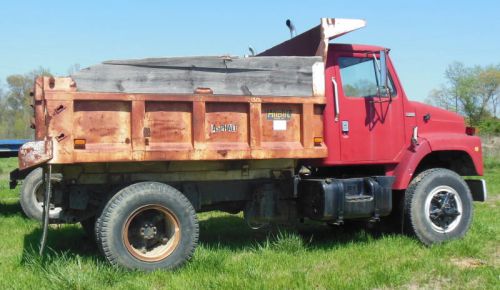 1979 international dump truck  single axle 10 sp 9 cy bed for sale