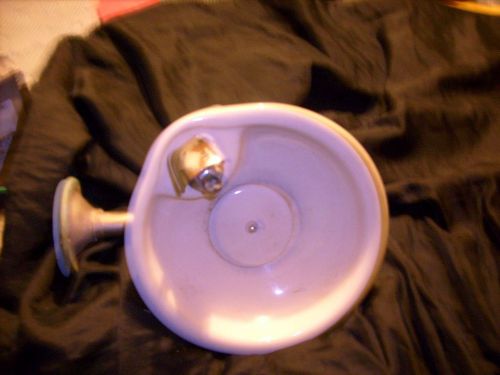 VINTAGE STANDARD BRAND WALL MOUNT WATER DRINKING FOUNTAIN PORCELAIN RARE FIND