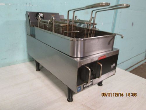 &#034; STAR &#034; HEAVY DUTY COMMERCIAL COUNTER TOP S.S. ELECTRIC SINGLE WELL DEEP FRYER
