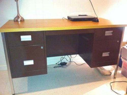 Sturdy Office desk