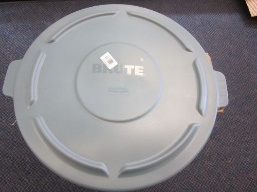 Rubbermaid FG264560GRAY BRUTE Gray Lid for 44 Gal Round Containers lot of 3