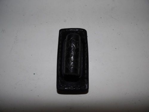 New Tex Shoemaker AAA Mini/Micro Flashlight Holster Clip-On B/W Finish (267)