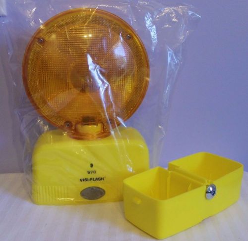 Diete 650 visi flash amber flashing safety light construction traffic control for sale