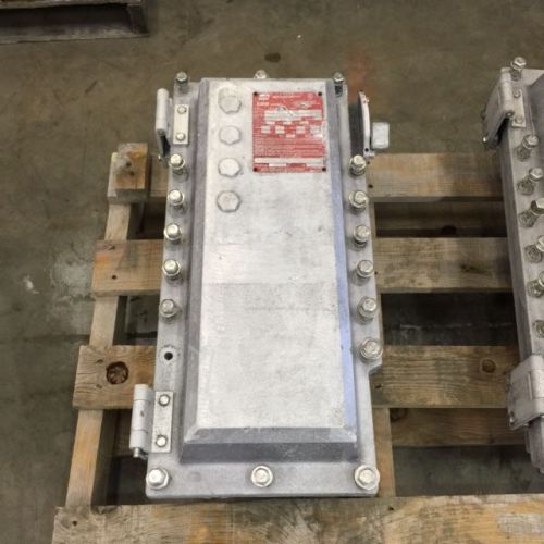 CROUSE-HINDS EBM SERIES EXPLOSIONPROOF  30A. 600V. DISCONNECT