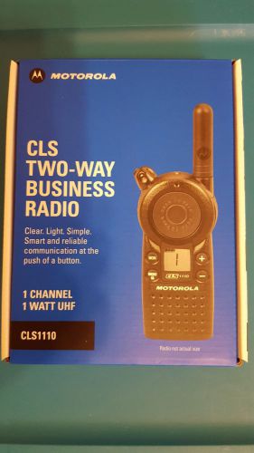 Motorola CLS1110 Two-Way Radio Business Walkie Talkie Portable Handheld UHF 1 Ch