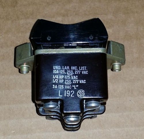 4PDT 10A on-off-on Rocker switch by Micro Switch