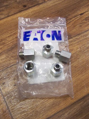 Five Hydraulic adapters Eaton Aeroquip 2040-6-8S External Pipe / Internal Pipe